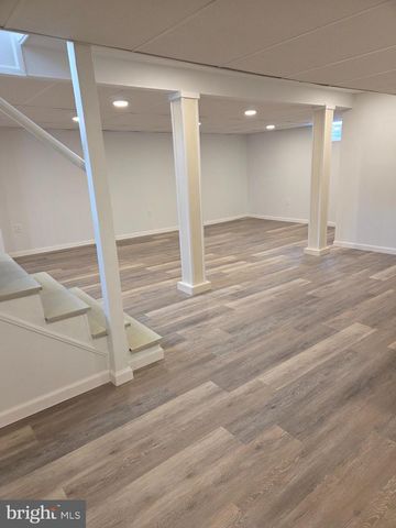 539 W KINGS HWY W, Audubon, NJ 08106