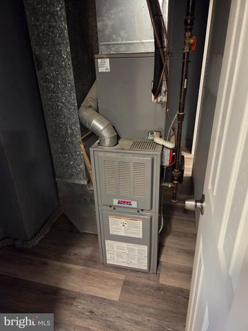 539 W KINGS HWY W, Audubon, NJ 08106