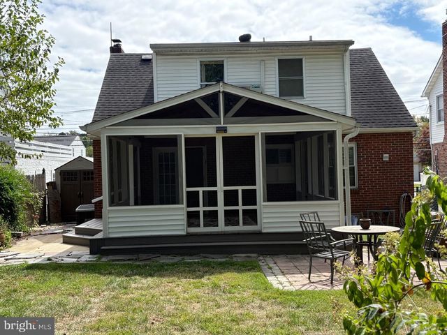 539 W KINGS HWY W, Audubon, NJ 08106