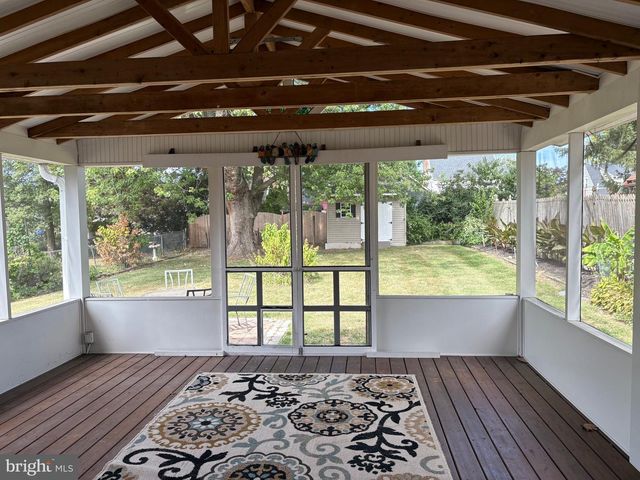 539 W KINGS HWY W, Audubon, NJ 08106