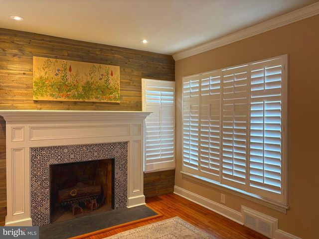 539 W KINGS HWY W, Audubon, NJ 08106