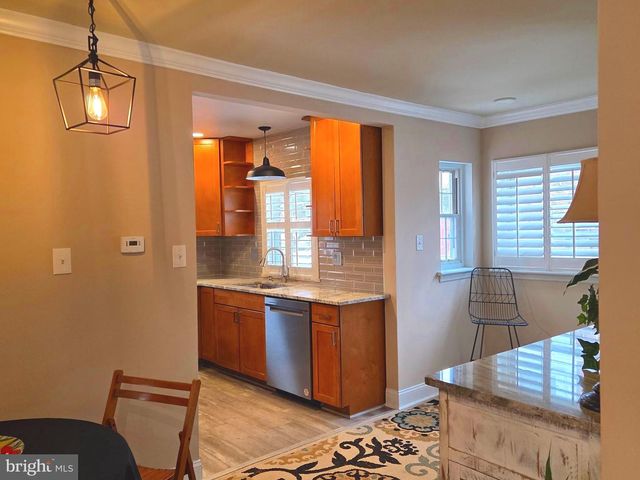 539 W KINGS HWY W, Audubon, NJ 08106