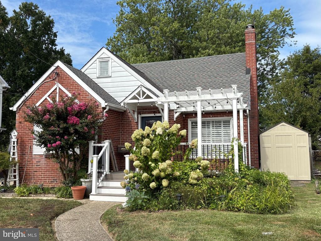 539 W KINGS HWY W, Audubon, NJ 08106