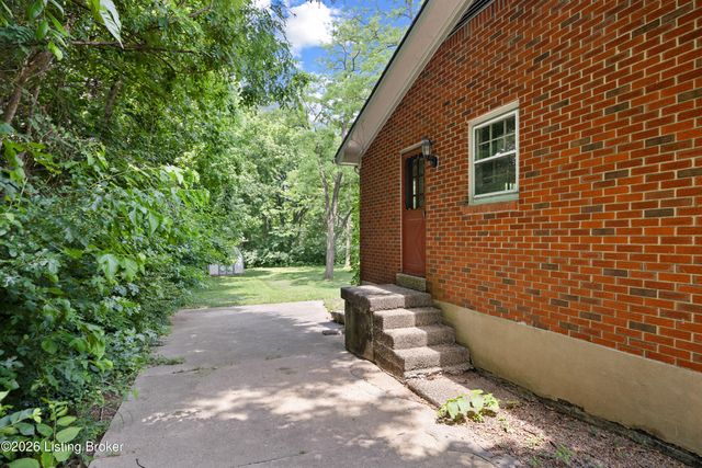 3821 Scenic Trail, Shepherdsville, KY 40165
