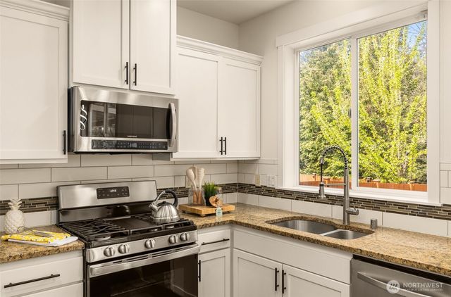7614 NE 169th Lane, Kenmore, WA 98028