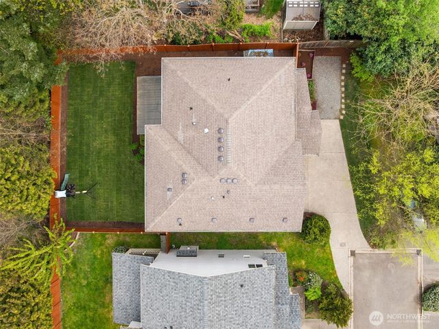7614 NE 169th Lane, Kenmore, WA 98028