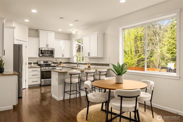 7614 NE 169th Lane, Kenmore, WA 98028
