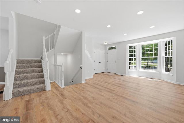 8972 BENCHMARK LN, Bristow, VA 20136