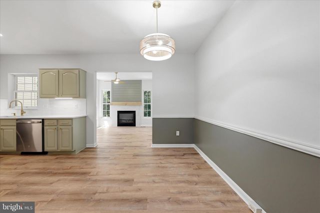 8972 BENCHMARK LN, Bristow, VA 20136