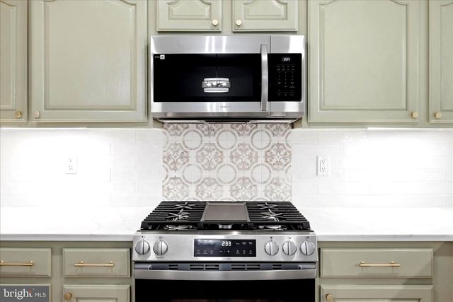 8972 BENCHMARK LN, Bristow, VA 20136