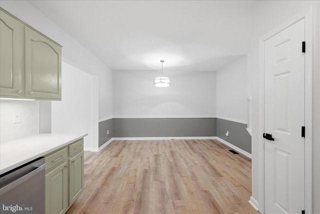 8972 BENCHMARK LN, Bristow, VA 20136