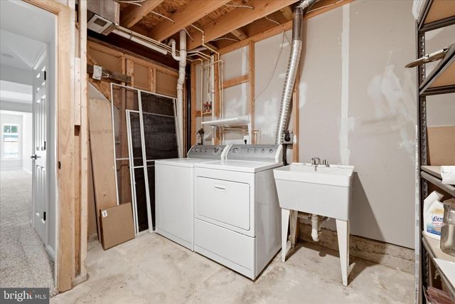 8972 BENCHMARK LN, Bristow, VA 20136