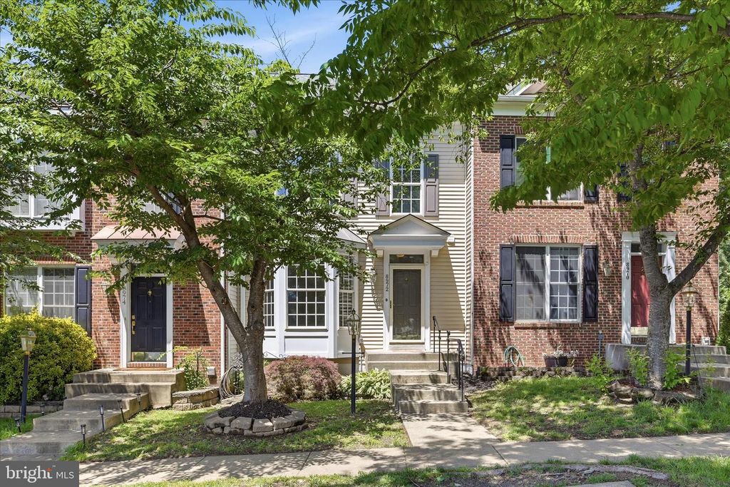 8972 BENCHMARK LN, Bristow, VA 20136