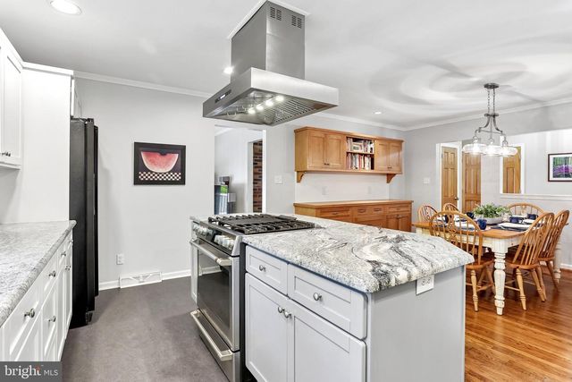 6 OHIO TRL, Medford, NJ 08055