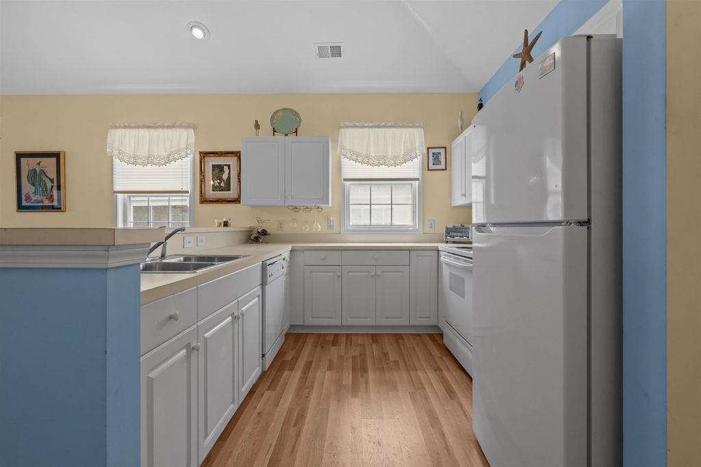 901 W Port Dr Unit 2012, North Myrtle Beach, SC 29582 — photo 4