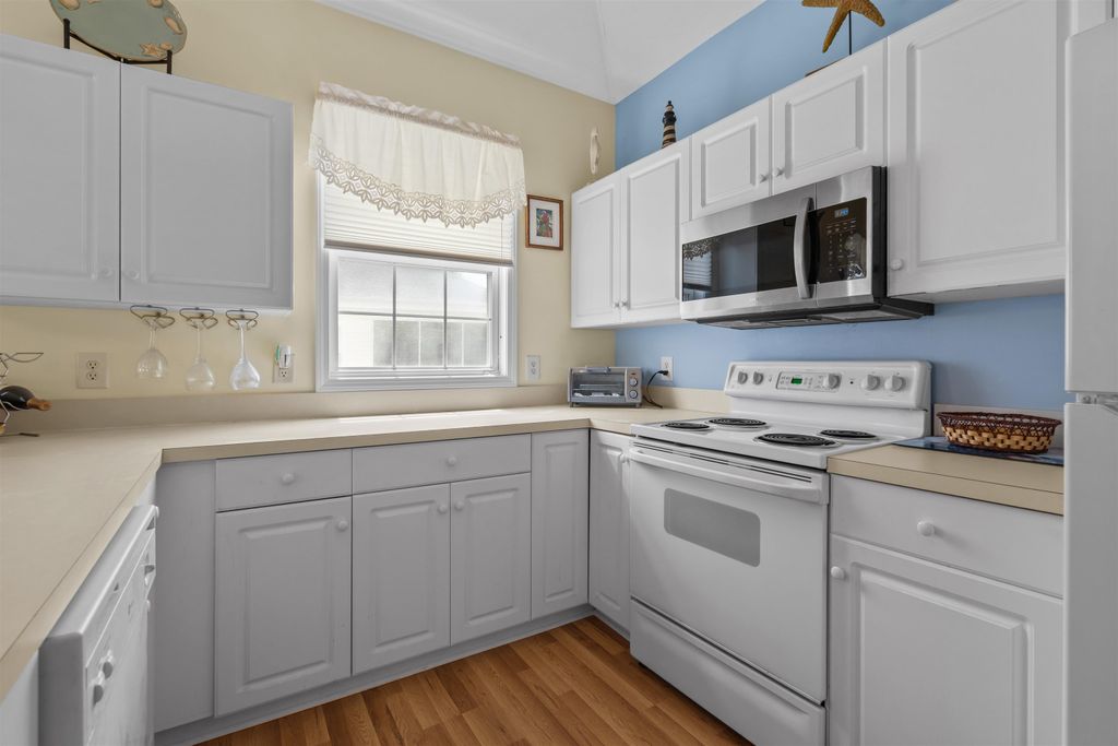 901 W Port Dr Unit 2012, North Myrtle Beach, SC 29582 — photo 5