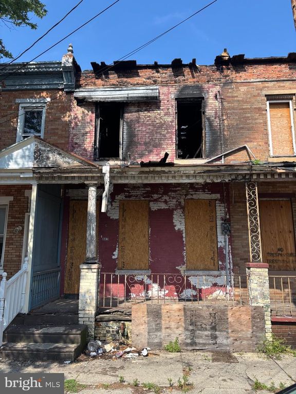 803 PRINCETON AVE, Camden, NJ 08103