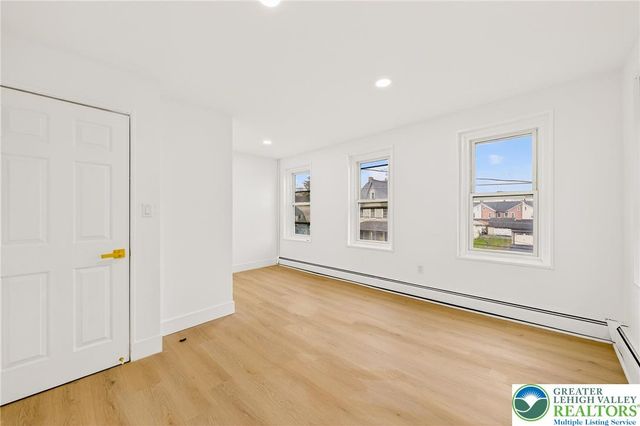 43 Evergreen Street, Nazareth Boro, PA 18064