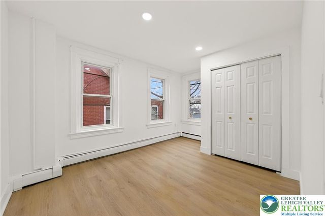 43 Evergreen Street, Nazareth Boro, PA 18064