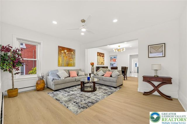 43 Evergreen Street, Nazareth Boro, PA 18064