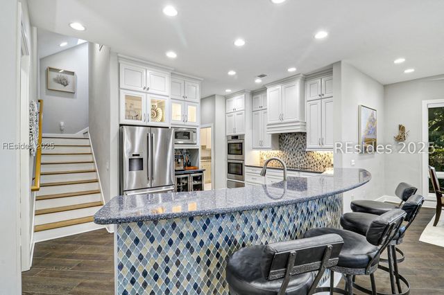 33 N Port Royal Dr, Hilton Head Island, SC 29928