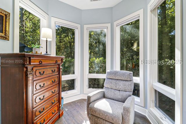 33 N Port Royal Dr, Hilton Head Island, SC 29928