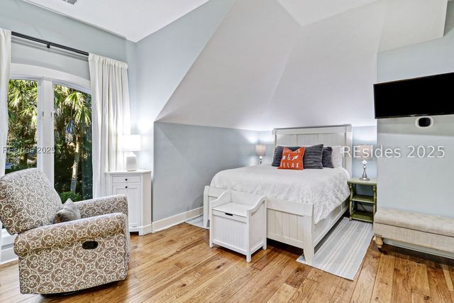 33 N Port Royal Dr, Hilton Head Island, SC 29928