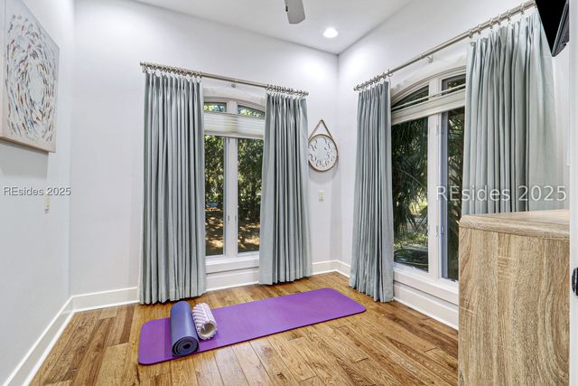 33 N Port Royal Dr, Hilton Head Island, SC 29928