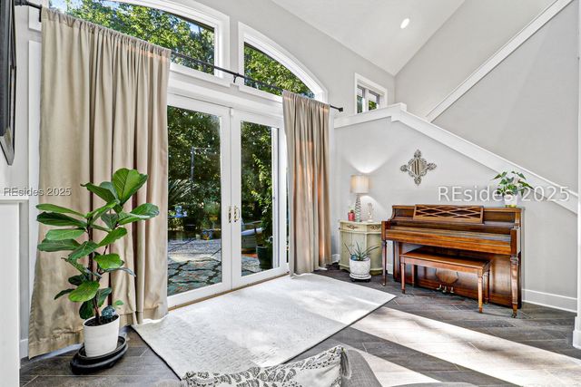 33 N Port Royal Dr, Hilton Head Island, SC 29928