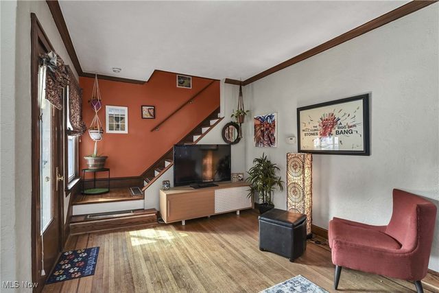 1462 Spring Garden Avenue, Lakewood, OH 44107