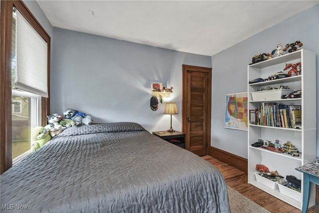 1462 Spring Garden Avenue, Lakewood, OH 44107