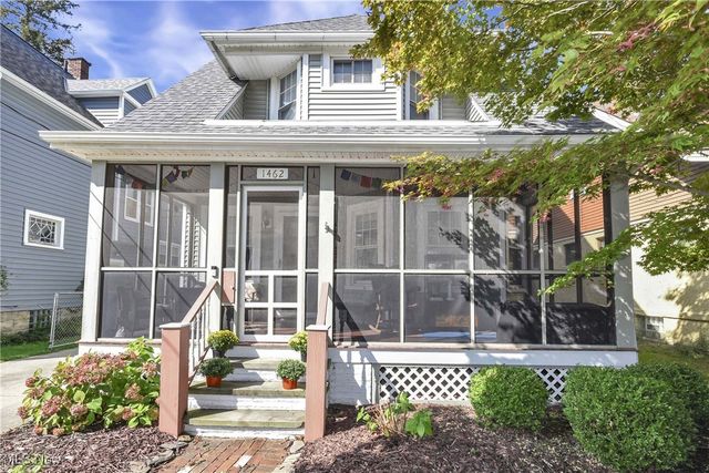 1462 Spring Garden Avenue, Lakewood, OH 44107