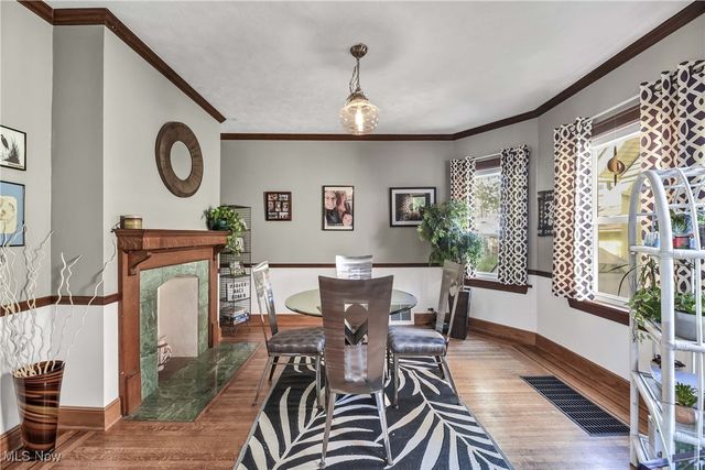 1462 Spring Garden Avenue, Lakewood, OH 44107