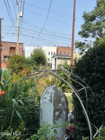 455 2nd Street, Troy, NY 12180