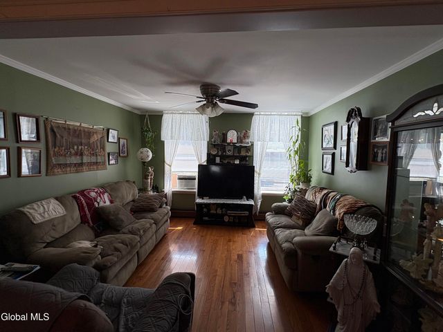 455 2nd Street, Troy, NY 12180