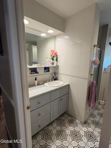 455 2nd Street, Troy, NY 12180