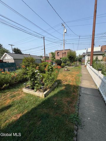 455 2nd Street, Troy, NY 12180