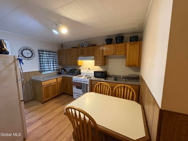 455 2nd Street, Troy, NY 12180