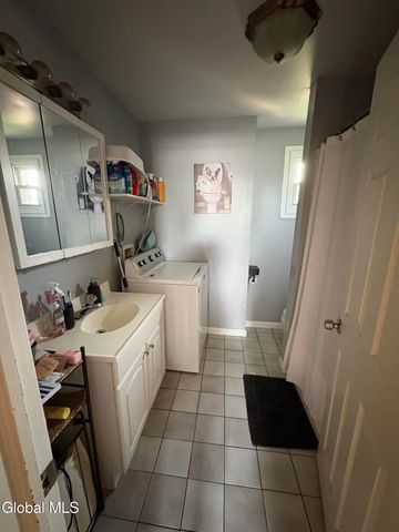 455 2nd Street, Troy, NY 12180