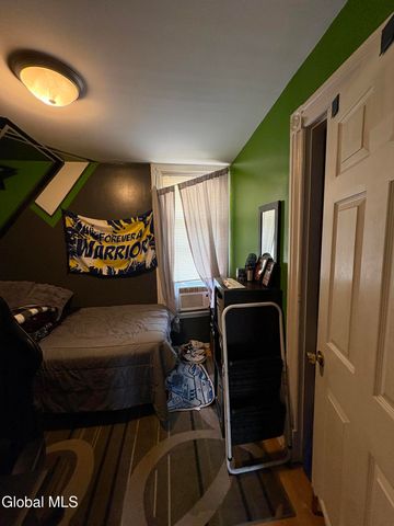 455 2nd Street, Troy, NY 12180