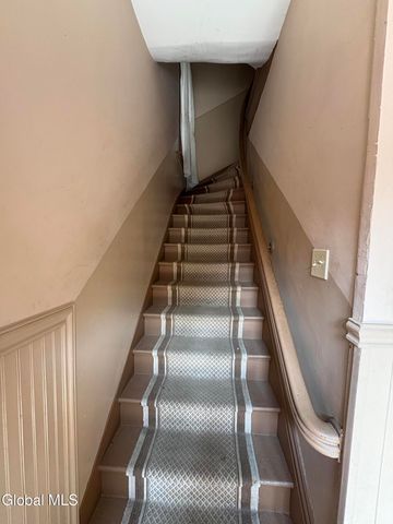 455 2nd Street, Troy, NY 12180