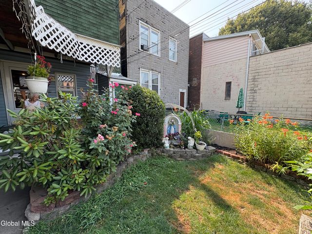 455 2nd Street, Troy, NY 12180