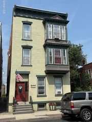 455 2nd Street, Troy, NY 12180