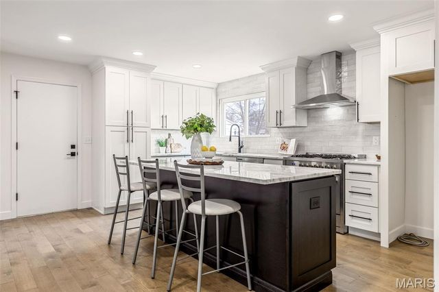 304 Shady Meadows Drive, St Louis, MO 63011