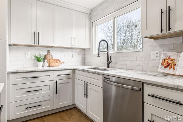 304 Shady Meadows Drive, St Louis, MO 63011