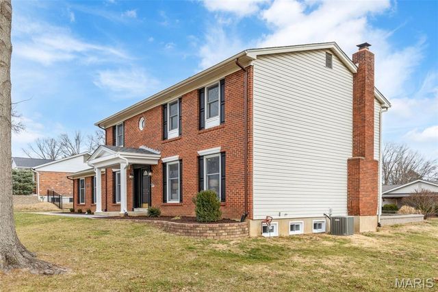 304 Shady Meadows Drive, St Louis, MO 63011