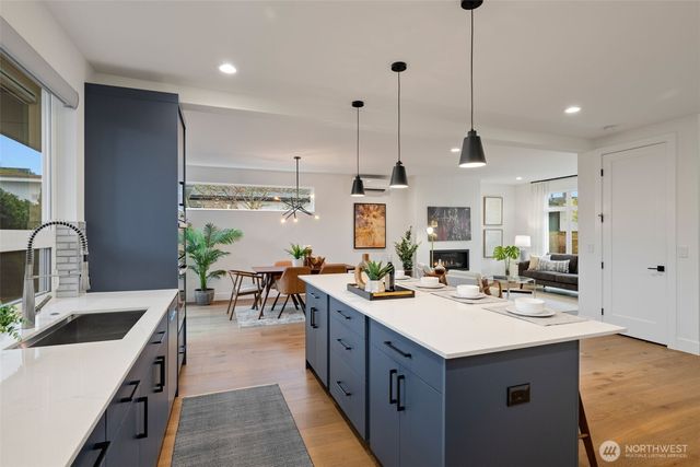 8848 20th Avenue SW, Seattle, WA 98106