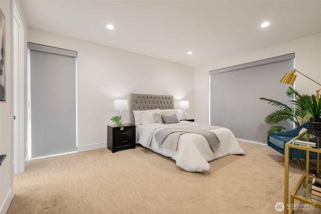 8848 20th Avenue SW, Seattle, WA 98106