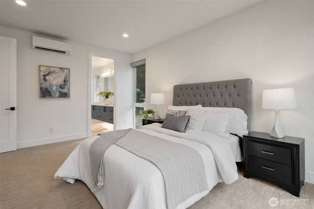 8848 20th Avenue SW, Seattle, WA 98106