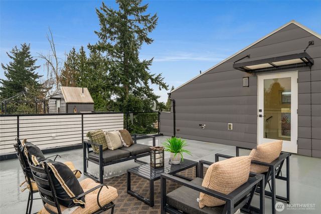 8848 20th Avenue SW, Seattle, WA 98106